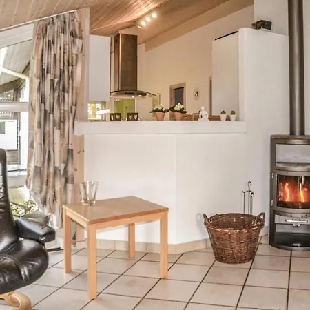 Beautiful In Oksbol With Kitchen Vakantiehuis